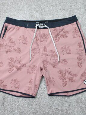 Vuori Cruise Board Shorts Mens 38 Red Floral 4 Way Stretch 7.5" Drawstring Swim